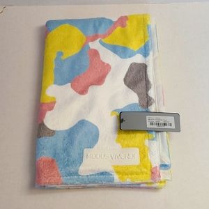 Modus Vivendi Accessories Towel NEW
